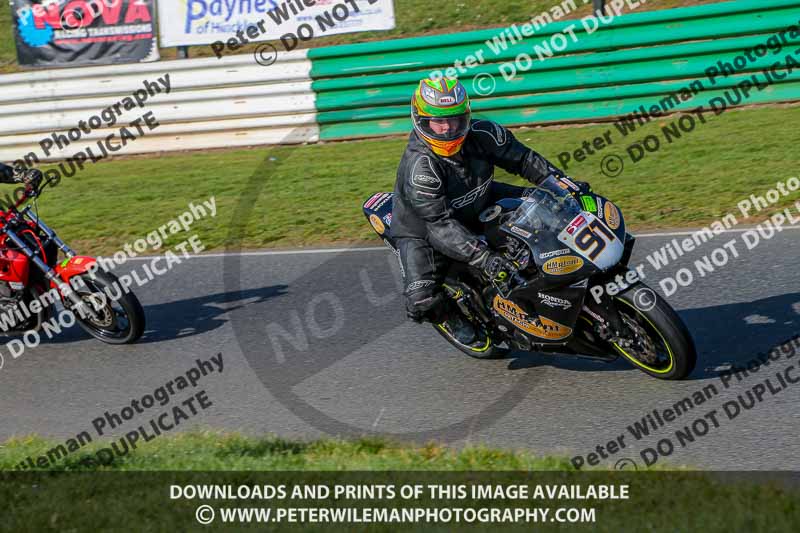 PJM Wedding Photography;enduro digital images;event digital images;eventdigitalimages;mallory park;mallory park photographs;mallory park trackday;mallory park trackday photographs;no limits trackdays;peter wileman photography;racing digital images;trackday digital images;trackday photos